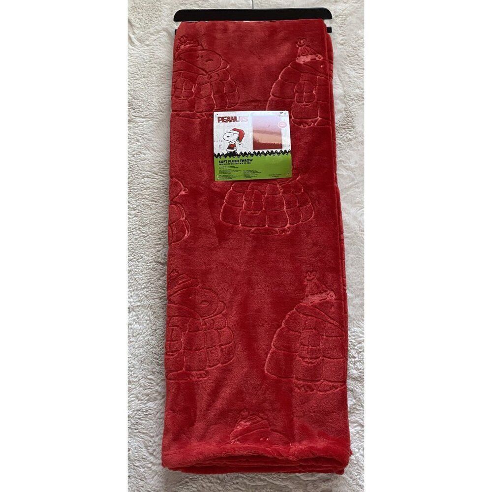 Peanuts Snoopy Embossed Puffer Jacket Puffy Coat Soft Throw Blanket 50 X 70” Red